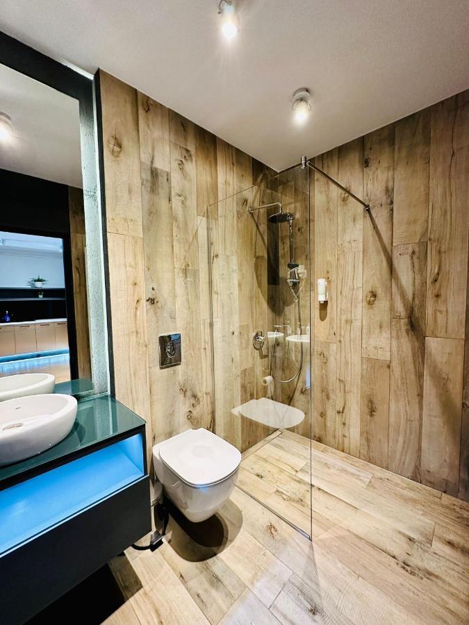 Kharisma Apartment-Free Parking-Ultracentral Cluj-Napoca Buitenkant foto