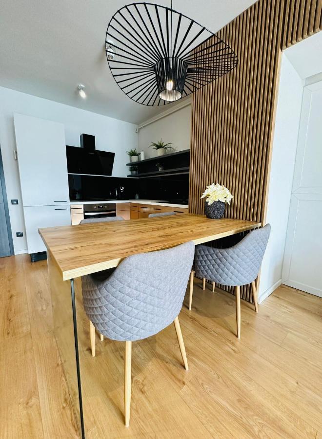 Kharisma Apartment-Free Parking-Ultracentral Cluj-Napoca Buitenkant foto